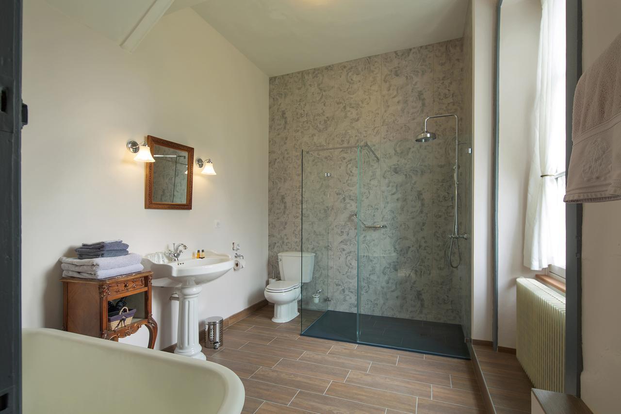 Abbaye Du Palais Bed and Breakfast Thauron Exteriör bild
